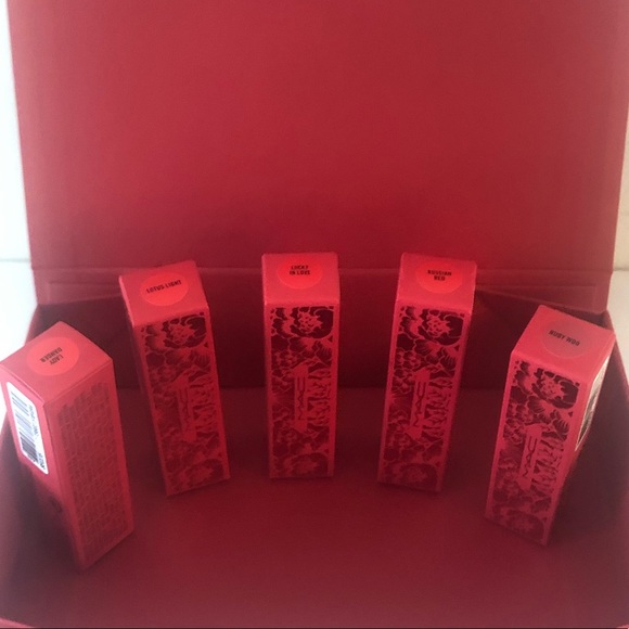 MAC Lunar New Year Lipstick Set Lucky Red 2019 NEW - Picture 7 of 8